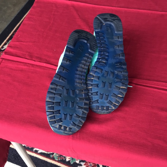 New Balance 574 Mint Green with orange detail - Picture 4 of 4